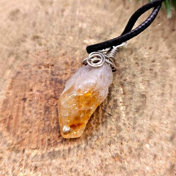 Nature Yellow Citrine Tooth Wire Wrapped Pendant Necklace - Picture 6 of 10